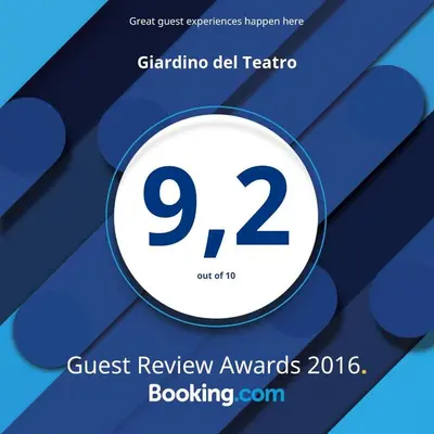 Certificato, attestato, insegna o altro documento esposto da Giardino del Teatro, casa vacanze immersa nel verde