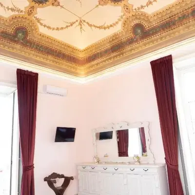 ETNA QUEEN luxury home