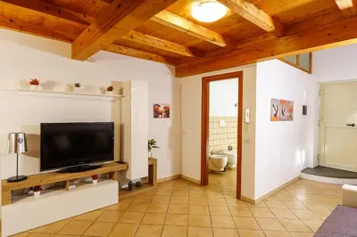 TV o dispositivi per l'intrattenimento presso la casa di carta al centro storico