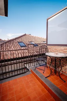 Balcone o terrazza di la casa di carta al centro storico
