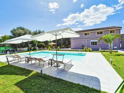 Piscina di Villa Giugiò by Interhome o nelle vicinanze