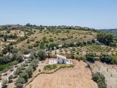 Paesaggio naturale nelle vicinanze della villa