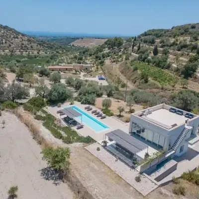 Amazing property of 2 villas on a land sea view