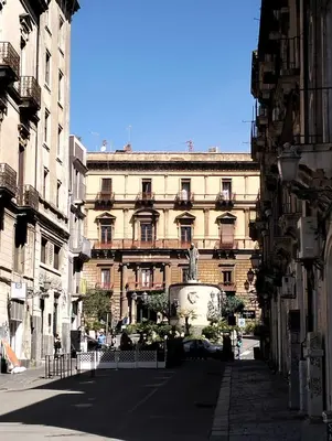 Edificio in cui si trova la stanza in casa privata