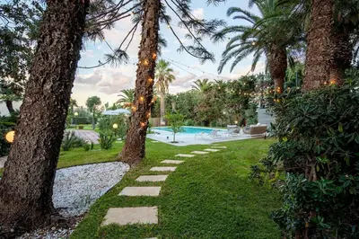 Piscina di Numeroquattro-Light Green, Open Space con vista sul giardino e piscina o nelle vicinanze