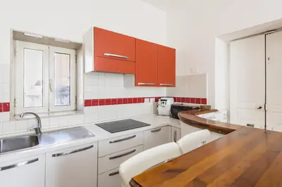 Cucina o angolo cottura di Rebecca's Dream House by Wonderful Italy
