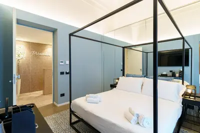 Letto o letti in una camera di Mènnula