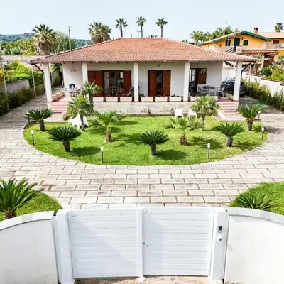 Fameda House