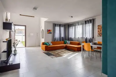 Area soggiorno di Villa Solea - Family Friendly Beach Villa Near the Sea