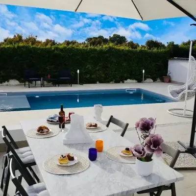 Libero House A Private Pool Oasis