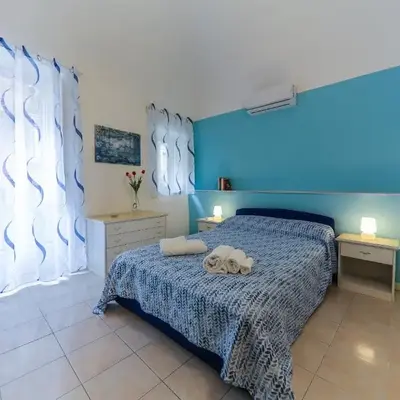 Jole's Rooms