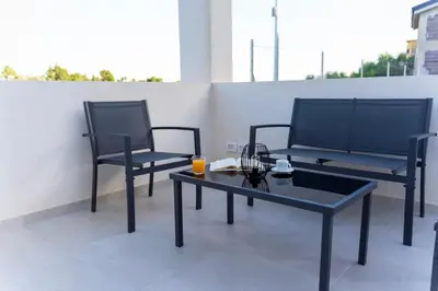Balcone o terrazza di Coffitella Living - Villetta indipendente con giardino e vista panoramica