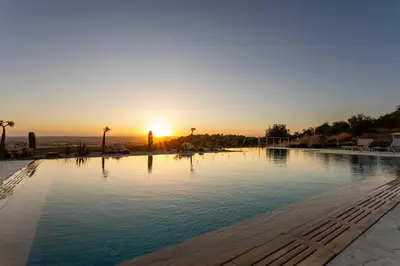 Piscina di ISULATRAVEL- Panoramic Relax Lodges o nelle vicinanze