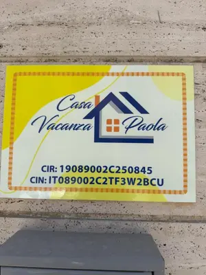 Certificato, attestato, insegna o altro documento esposto da Casa vacanze Paola