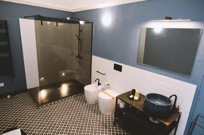 Bagno di Foresteria del Teatro Donnafugata