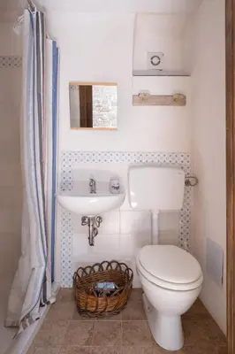 Bagno di Case-grotte degli Avi, esperienza abitativa in grotta