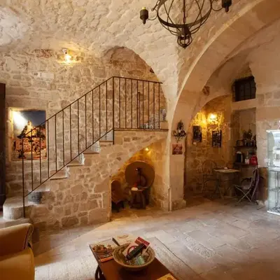 Case-grotte degli Avi