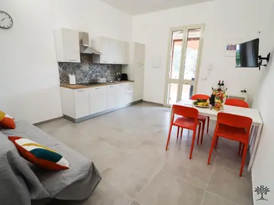 Cucina o angolo cottura di Radici Sicilian Holiday Home - B An Oasis of Relaxation in the Heart of Sicily