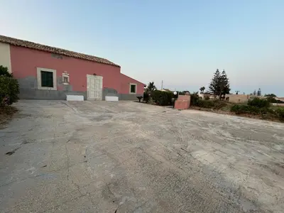 Paesaggio naturale nelle vicinanze della casa vacanze