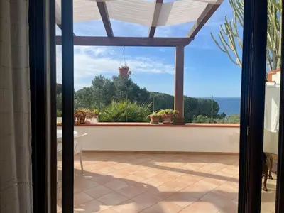 Paesaggio naturale nelle vicinanze della villa
