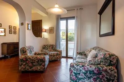 Area soggiorno di Villa Izabela con vista sul mare