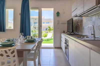 Cucina o angolo cottura di GuestHost - Borgo 84 Marzamemi - Mandarino di Tito