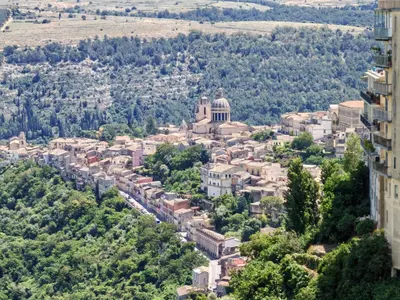 Vista generica su Ragusa o vista sulla città dall'interno dell'appartamento