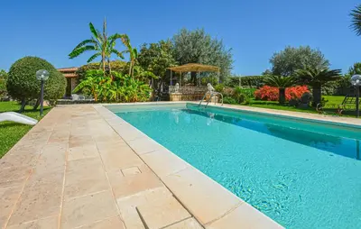 Piscina di Gorgeous Home In Noto o nelle vicinanze