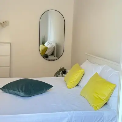 Almarela Home