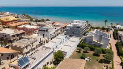 Vista generica sul mare o vista sul mare dall'interno della casa vacanze
