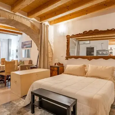 Alice's Studio by Wonderful Italy