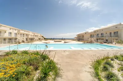 Piscina di GuestHost - Borgo 84 Marzamemi - Brezza Marina o nelle vicinanze