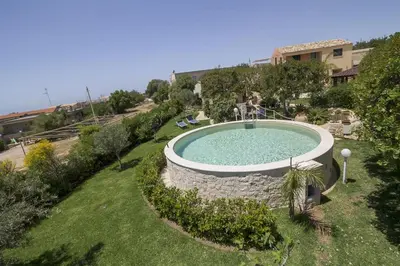 Piscina di Alla Corte di Nonna Maria o nelle vicinanze