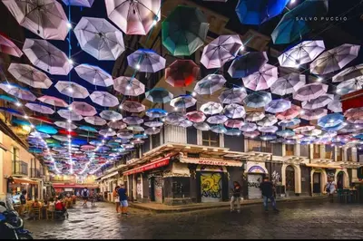 Vista generica su Catania o vista sulla città dall'interno dell'appartamento