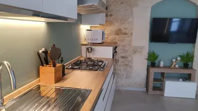 Cucina o angolo cottura di Casa Rioda vasca idromassaggio e posizione ideale