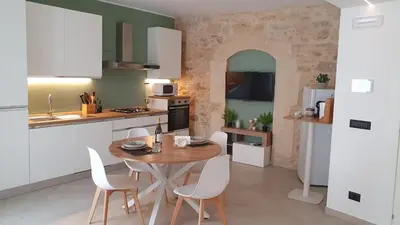 Cucina o angolo cottura di Casa Rioda vasca idromassaggio e posizione ideale