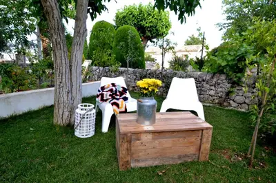 Giardino di Casa degli Avi Don Neli, immersa nella natura