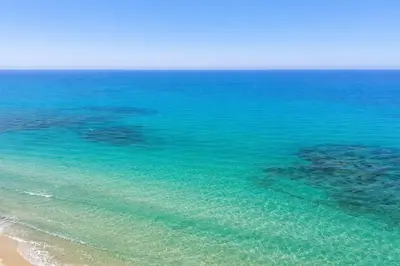 Paesaggio naturale nelle vicinanze della villa