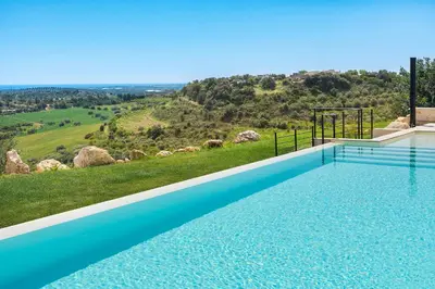 Piscina di Netina Domus o nelle vicinanze