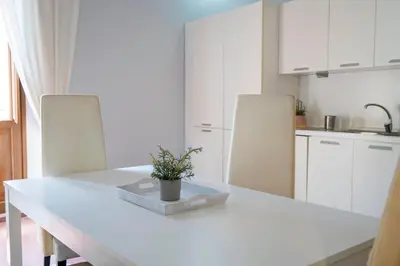 Cucina o angolo cottura di Historic Apartment Piazza Teatro