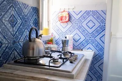 Cucina o angolo cottura di Big Flat in City Center with Balcony