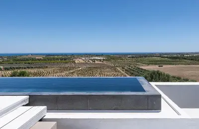 Paesaggio naturale nelle vicinanze della villa