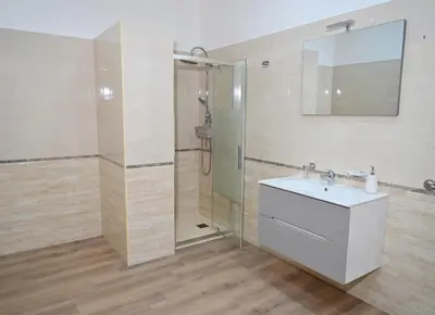 Bagno di Home Ursino Castle