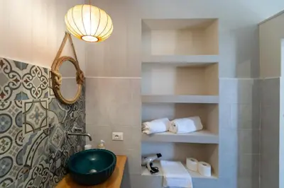 Bagno di L'angolo floreale House- Catania