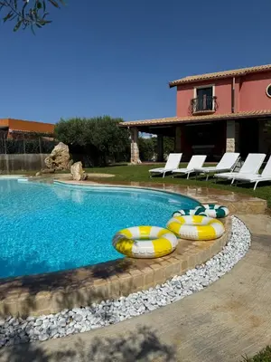 Piscina di Villa Donna Zina o nelle vicinanze