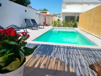Piscina di Villa Ponente o nelle vicinanze