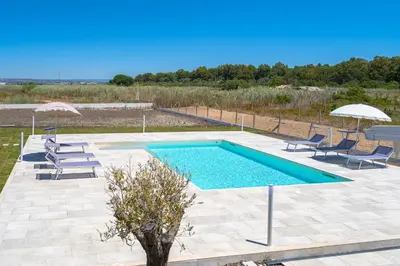 Piscina di Villa very close to Santa Maria Del Focallo beach blue flag with private pool o nelle vicinanze