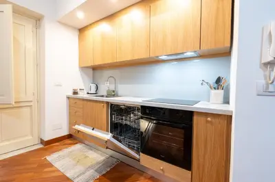 Cucina o angolo cottura di Casa degli Artisti, a spacious apartment in the center