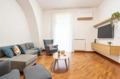 Area soggiorno di Casa degli Artisti, a spacious apartment in the center