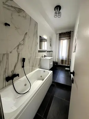 Bagno di Black Ocean Holiday Home